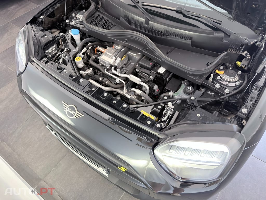MINI Aceman SE Classic M