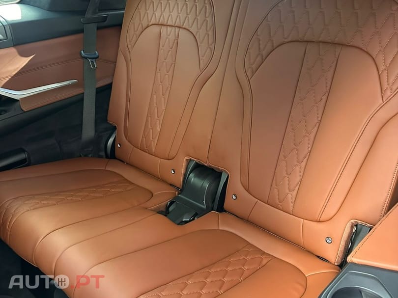 BMW X7 40 d xDrive Pack M Desportivo Pro