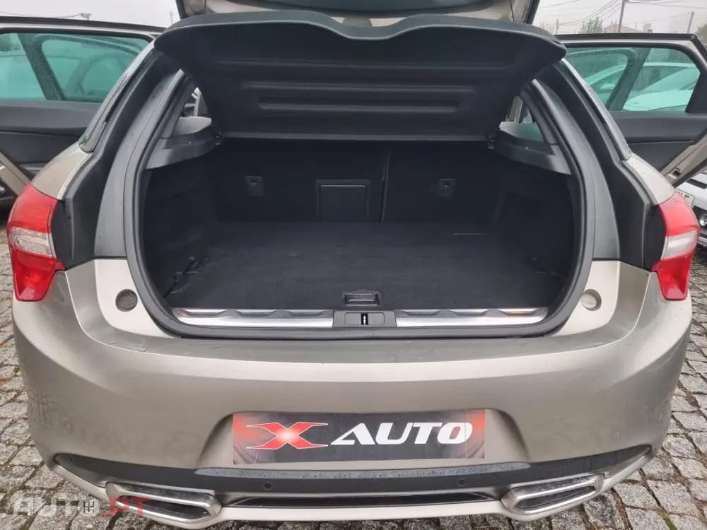 Citroen DS5 2.0 HDi Hybrid4 So Chic CMP6