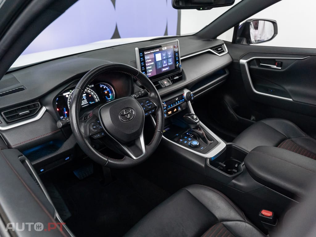 Toyota RAV4 2.5 HDF Plug-in Square Co.AWD-i