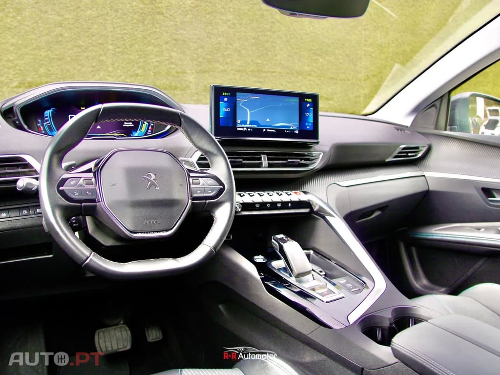 Peugeot 3008 1.6 Hybrid Allure e-EAT8