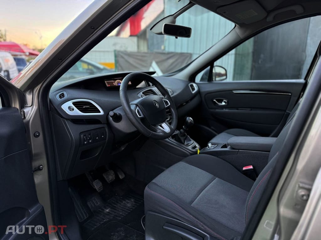 Renault Grand Scénic 1.5 dCi Dynamique S 7L