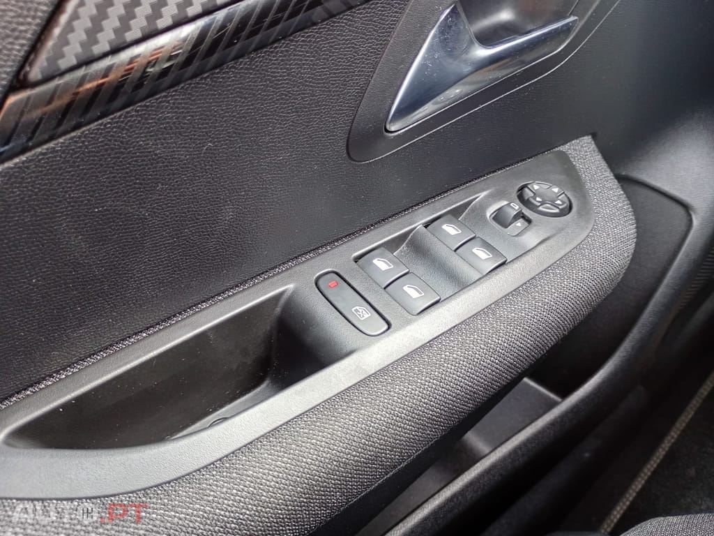 Peugeot 208 1.2 PureTech Active Pack