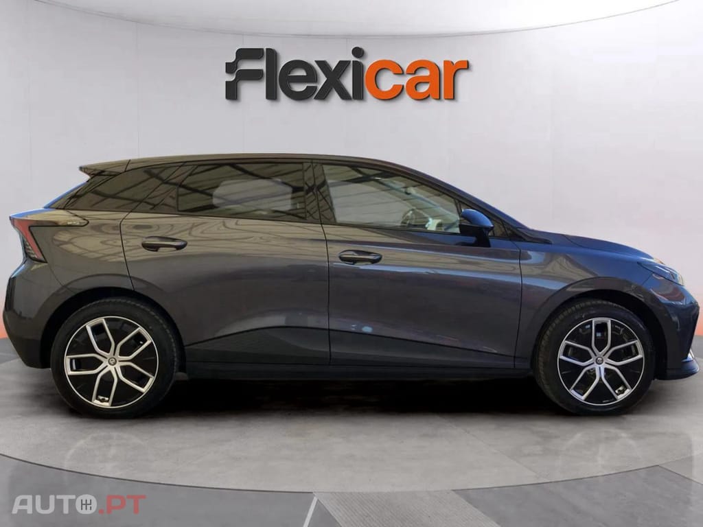 MG MG4 64 kWh Luxury