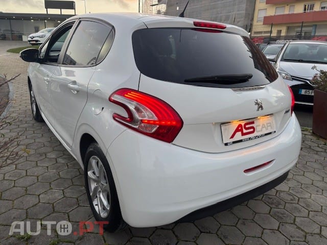 Peugeot 208 1.4 HDi SE Style