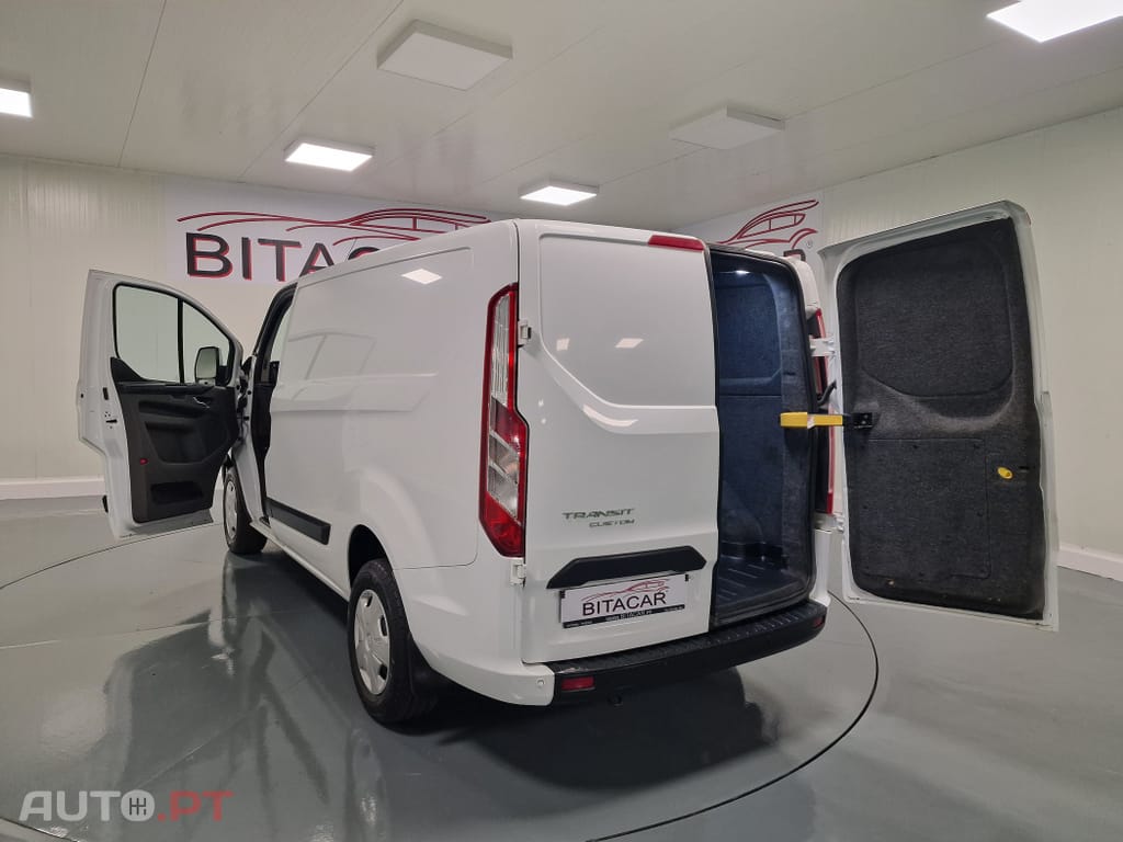 Ford Transit Custom 310L1 2.0 TDCi H1-Tecto Baixo Trend