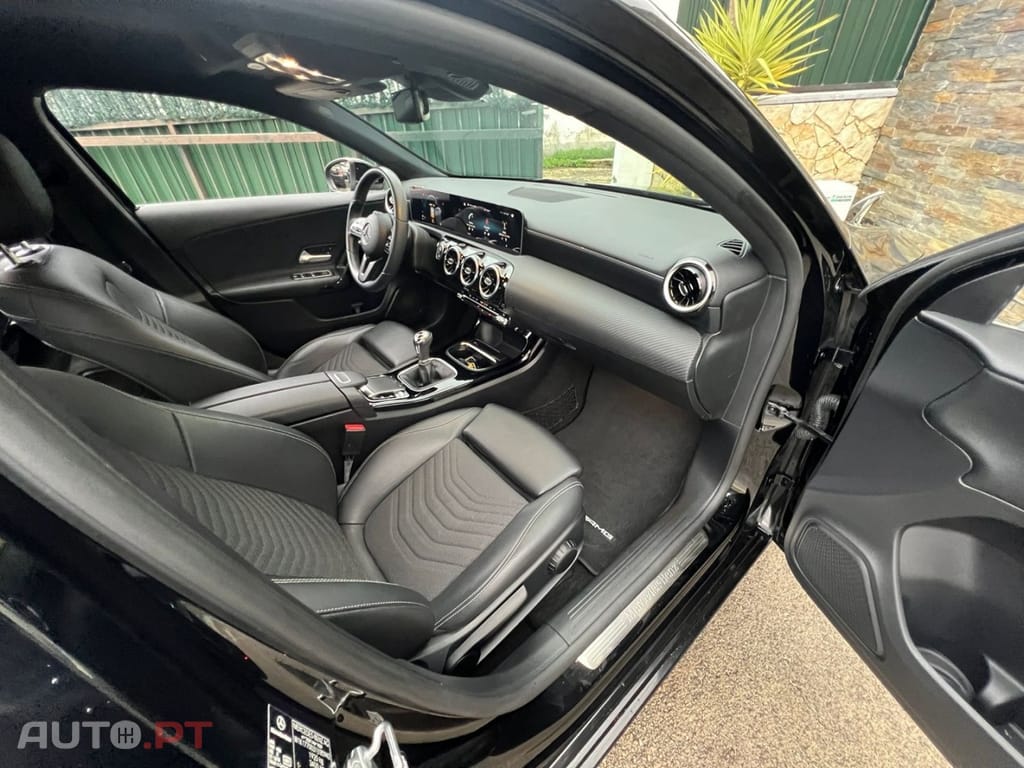 Mercedes-Benz A 180 d AMG Line