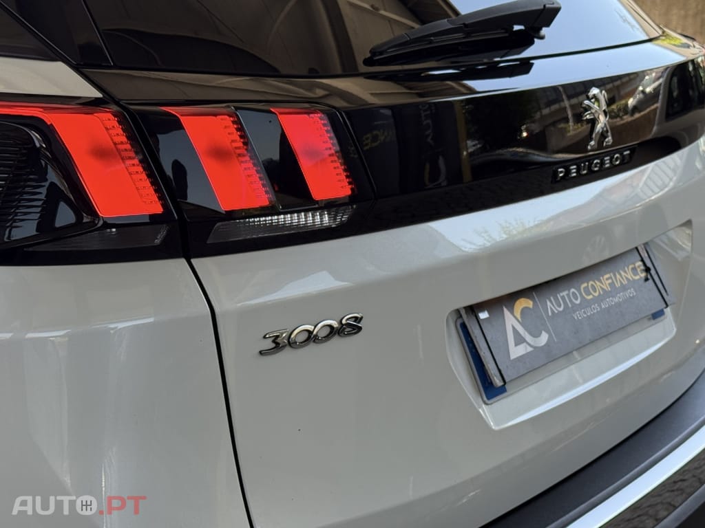 Peugeot 3008 1.2 PureTech Allure EAT8