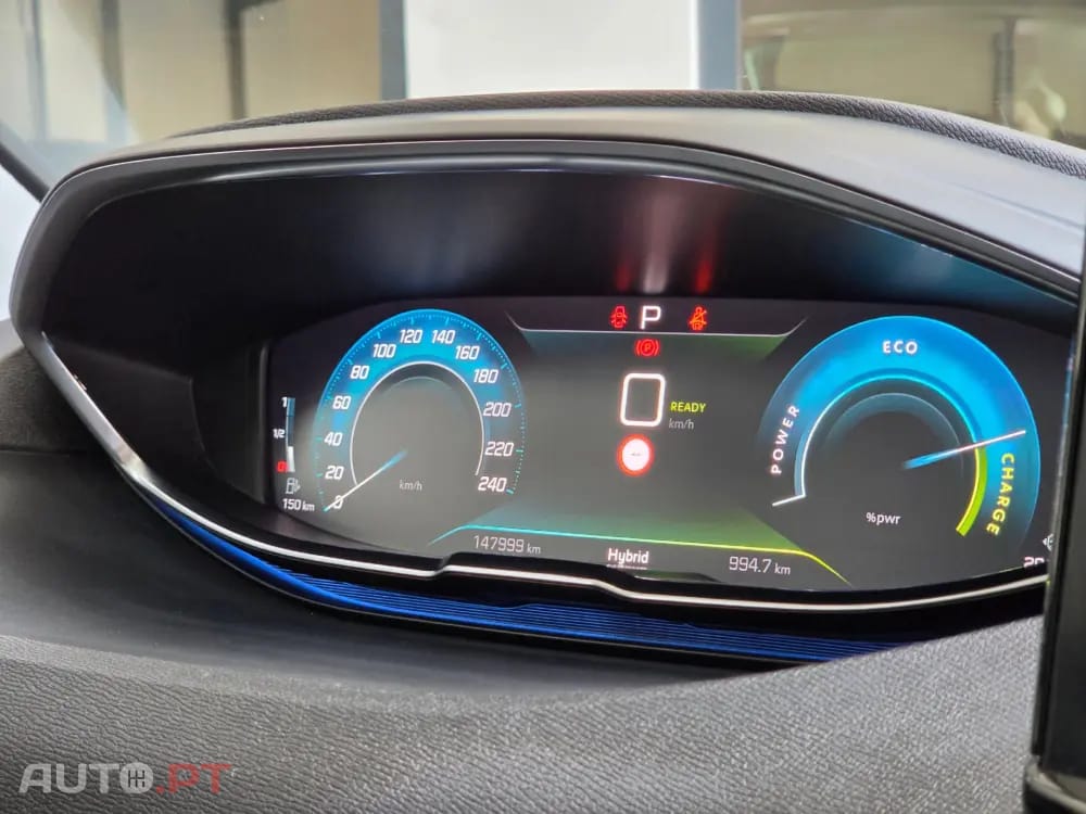 Peugeot 3008 1.6 Hybrid Allure e-EAT8