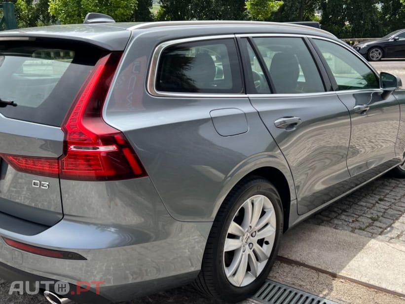 Volvo V60 2.0 D3 Momentum Plus Geartronic