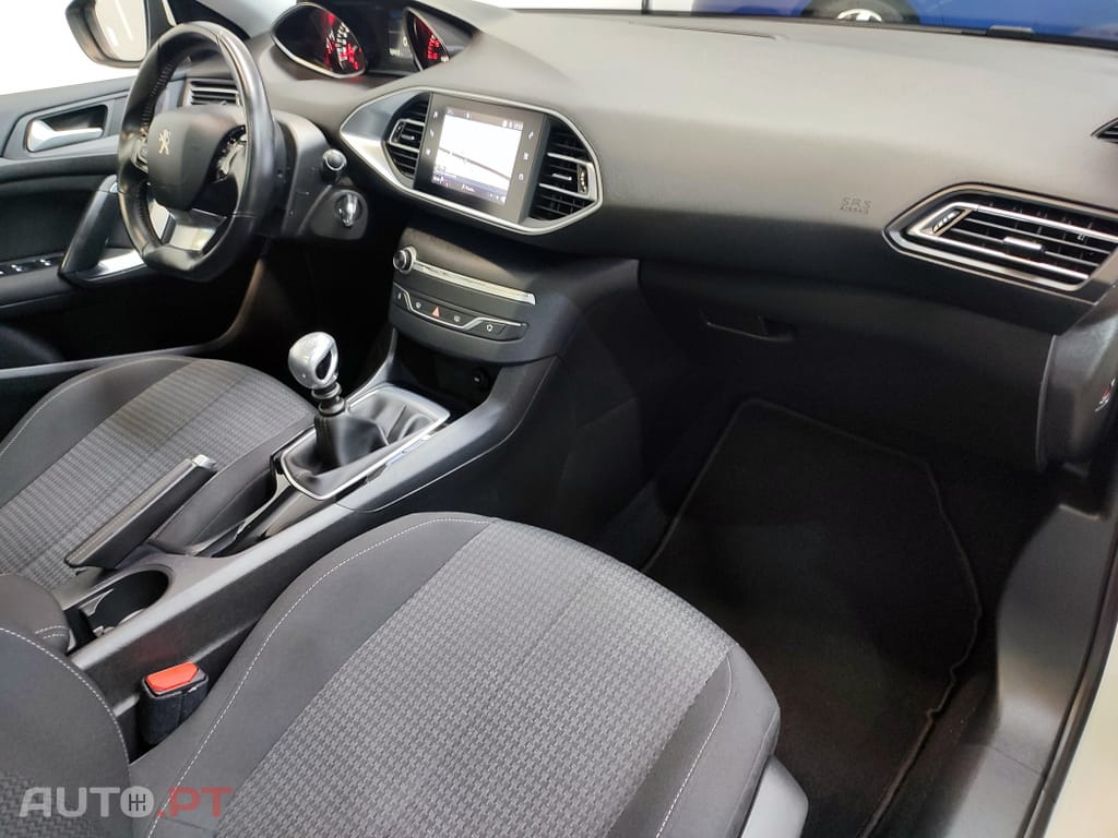 Peugeot 308 1.5 BlueHDi Allure