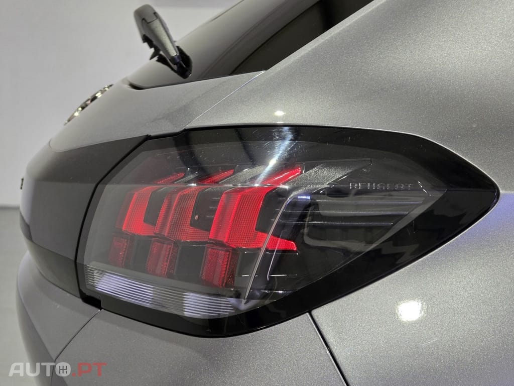 Peugeot E-208 50 kWh Allure