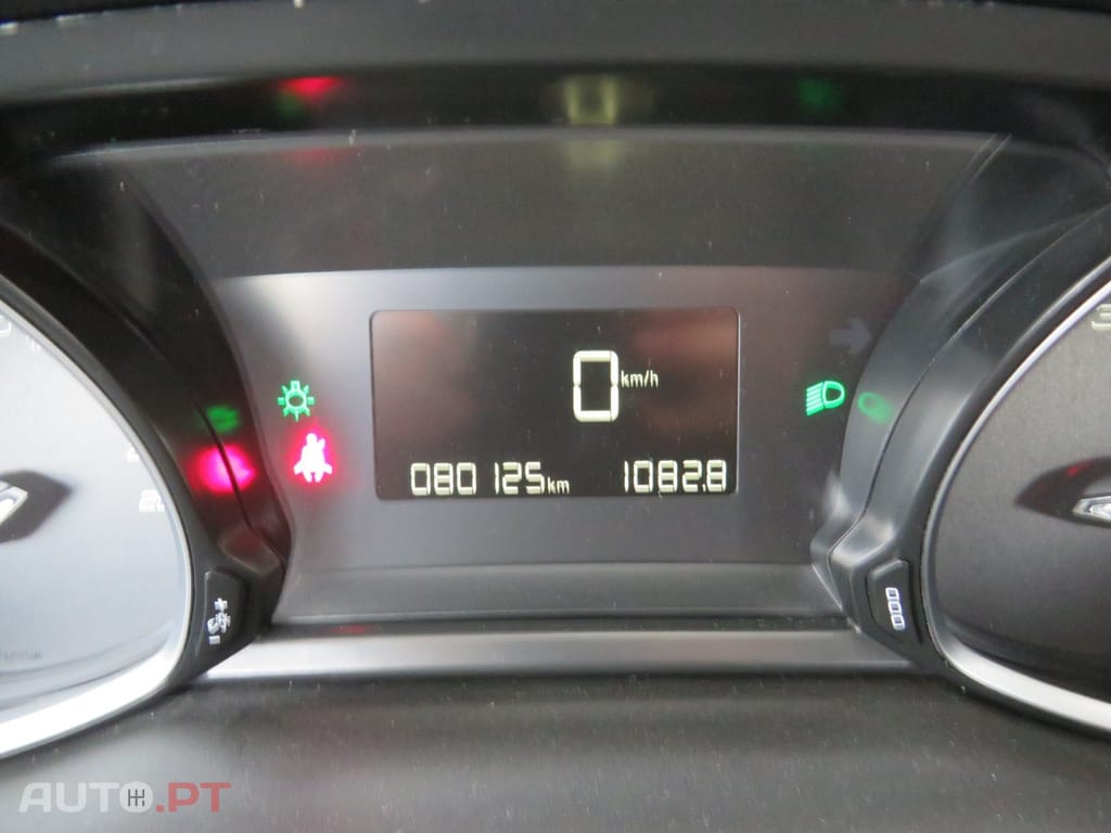 Peugeot 308 1.5 BlueHDi Business Line