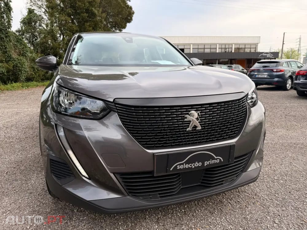 Peugeot 2008 1.2 PureTech Active Pack — fotografia 7