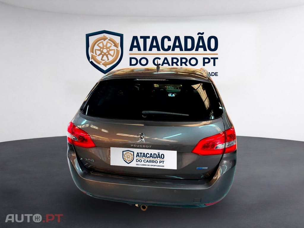 Peugeot 308 SW 1.2 e-THP Allure — fotografia 28