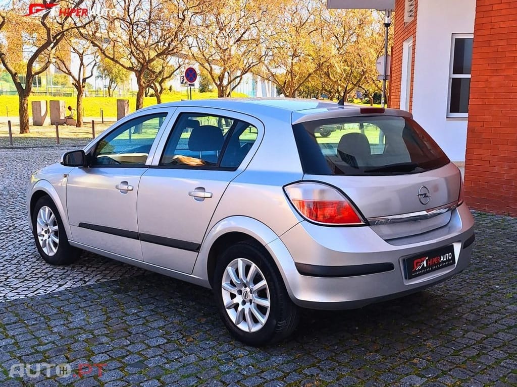 Opel Astra 1.3 CDTi Enjoy