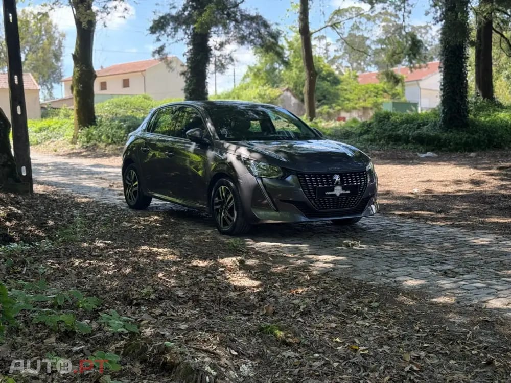 Peugeot 208 1.2 PureTech Allure Pack EAT8