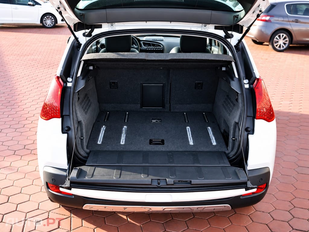 Peugeot 3008 2.0 HDi Hybrid4