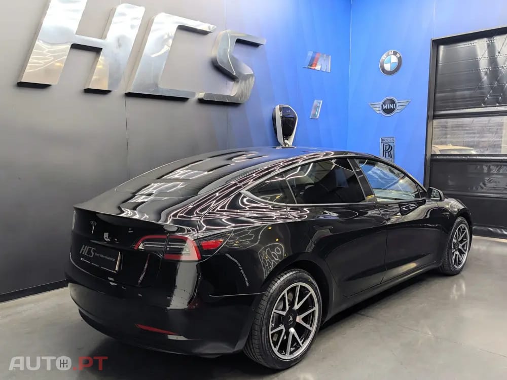 Tesla Model 3 Tração Traseira