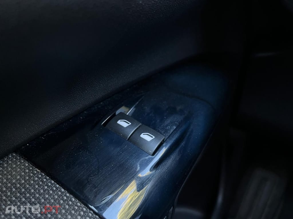 Citroen C4 Cactus 1.2 e-THP Rip Curl