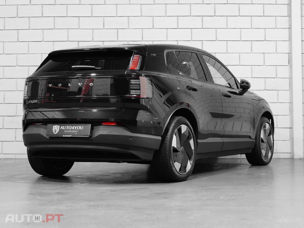 Volvo EX30 69 kWh Twin Motor Plus