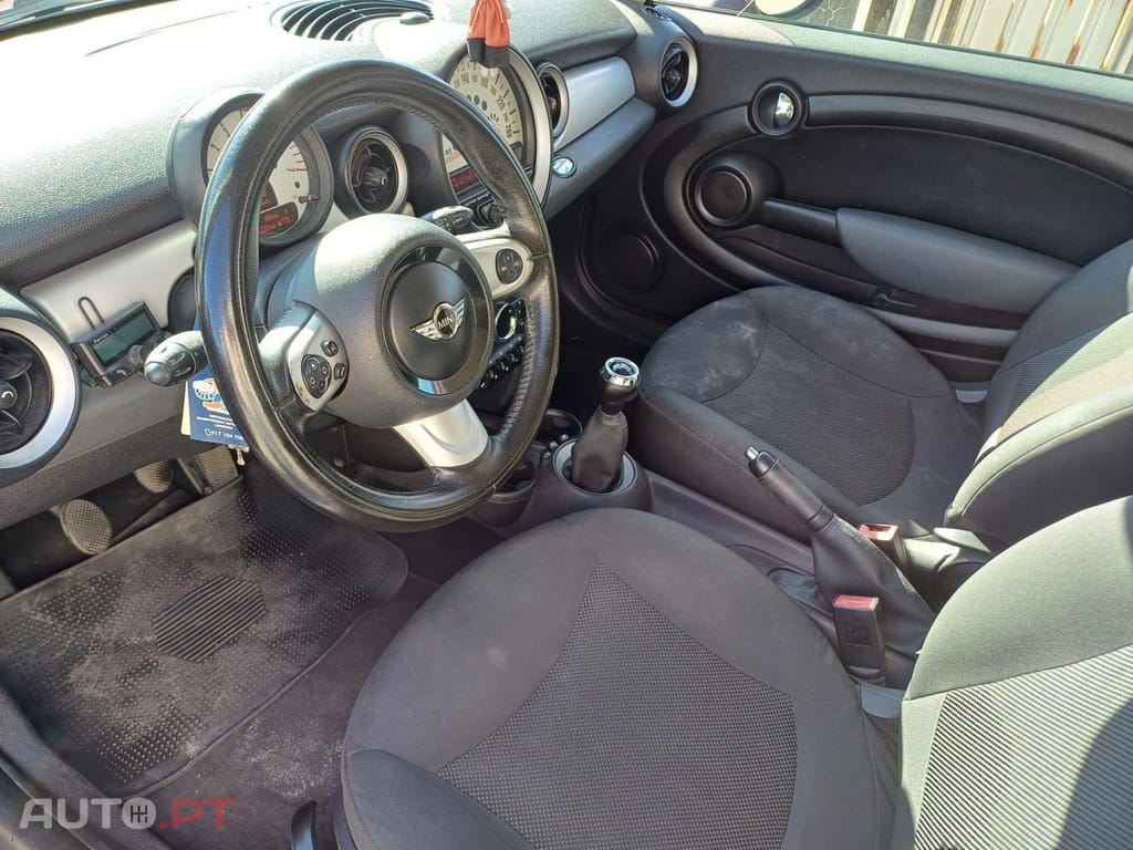 MINI Cooper One D