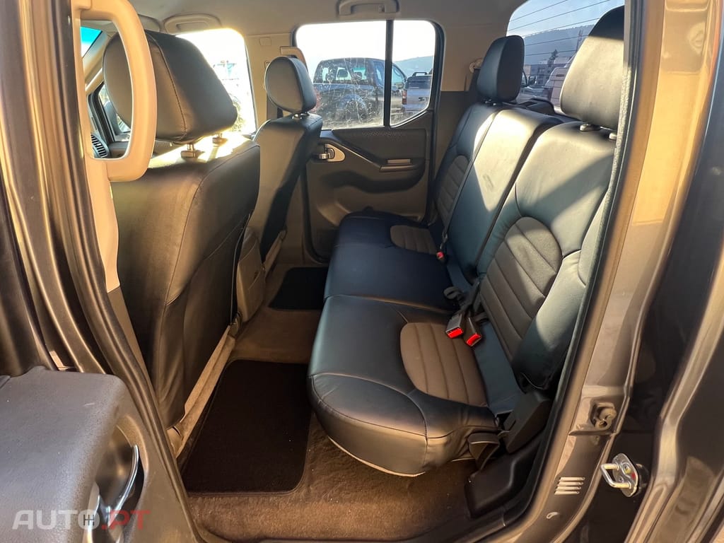 Nissan Navara 2.5 dCi CD Pilot Hi-Tech