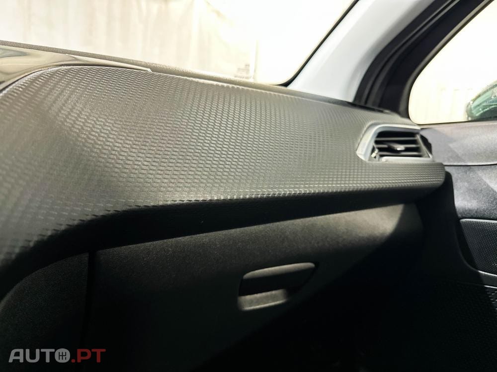 Peugeot 208 1.2 PureTech Allure