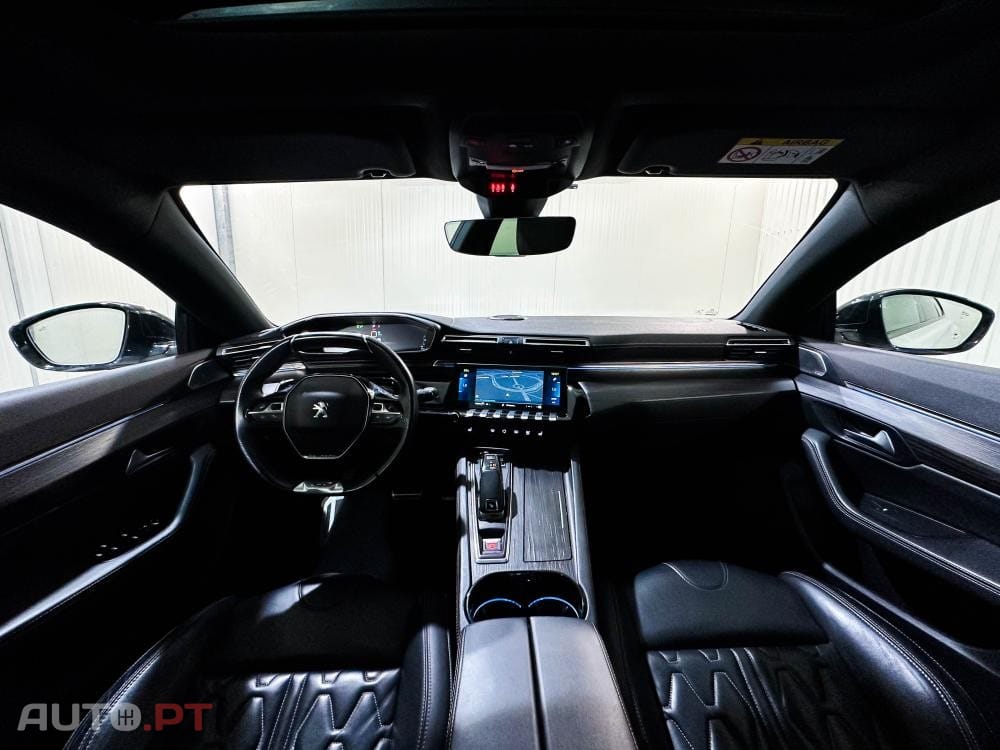 Peugeot 508 SW e-EAT8 225
