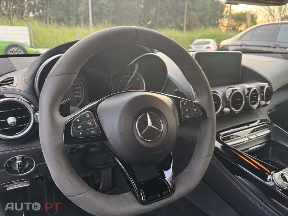 Mercedes-Benz AMG GT Standard