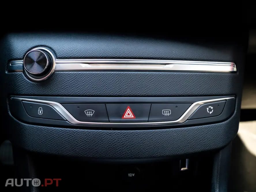 Peugeot 308 1.5 BlueHDi Business Line