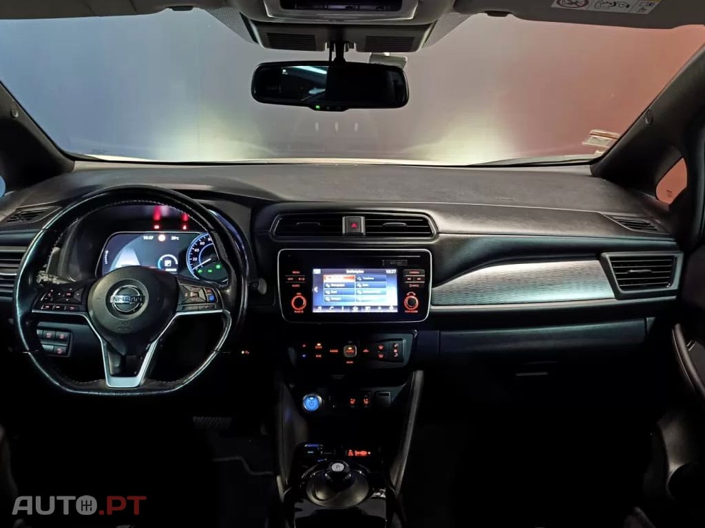 Nissan Leaf N-Connecta Full Led