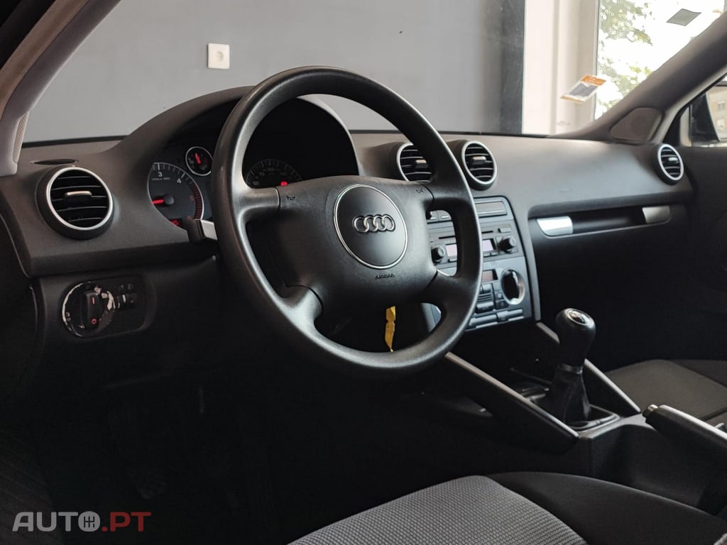 Audi A3 2.0TDI NACIONAL 1 DONO