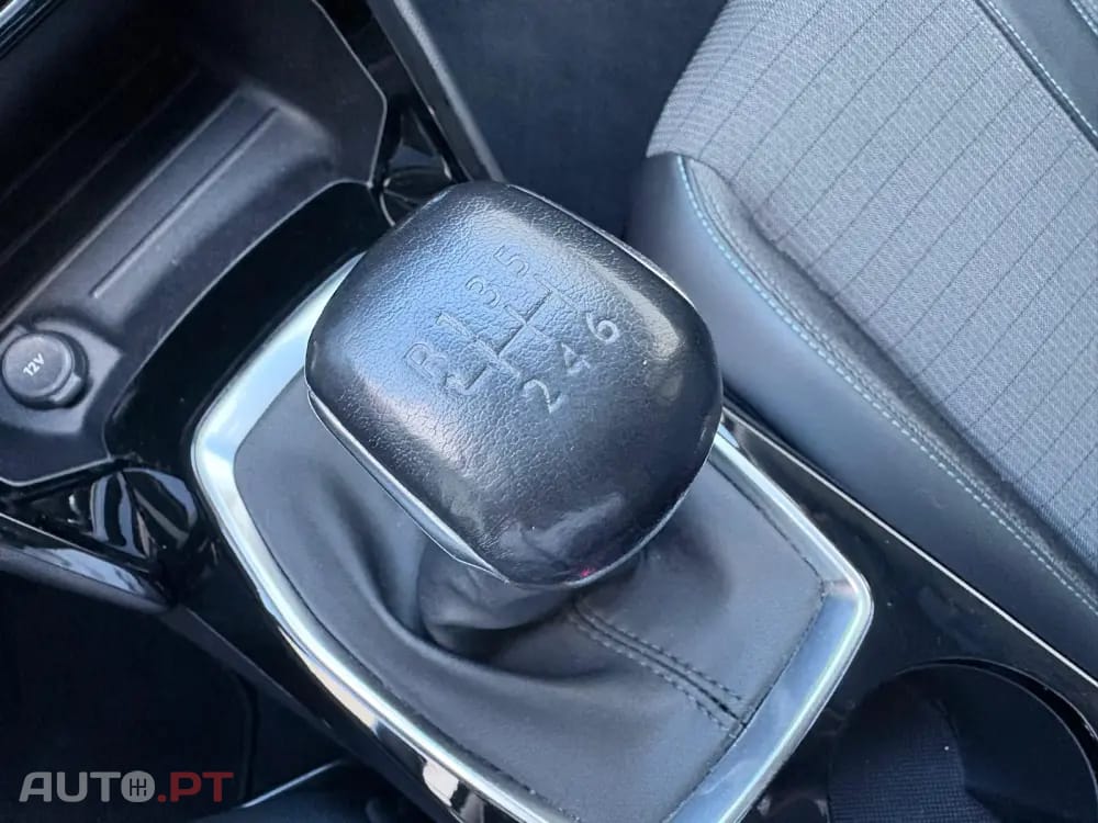 Peugeot 2008 1.2 PureTech Allure