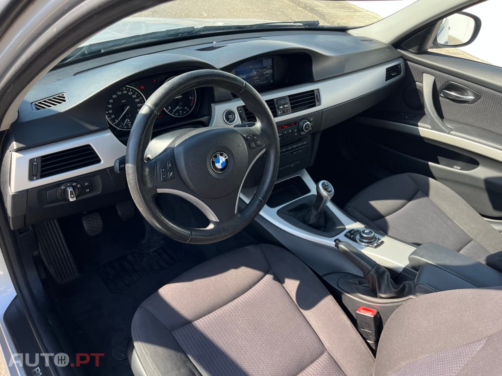 BMW 318 d Touring Line Sport