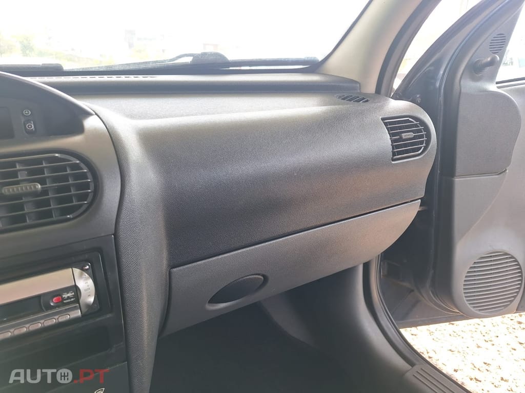 Opel Corsa 1.7 DTi 16V Confort