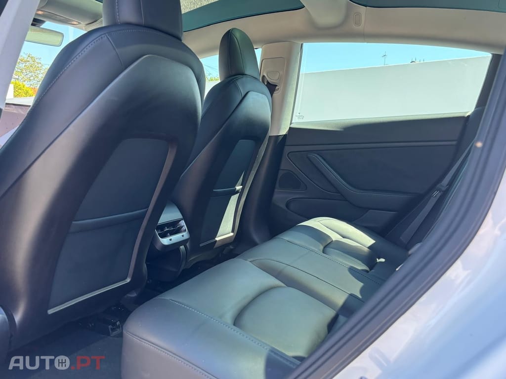 Tesla Model 3 Long-Range Dual Motor AWD