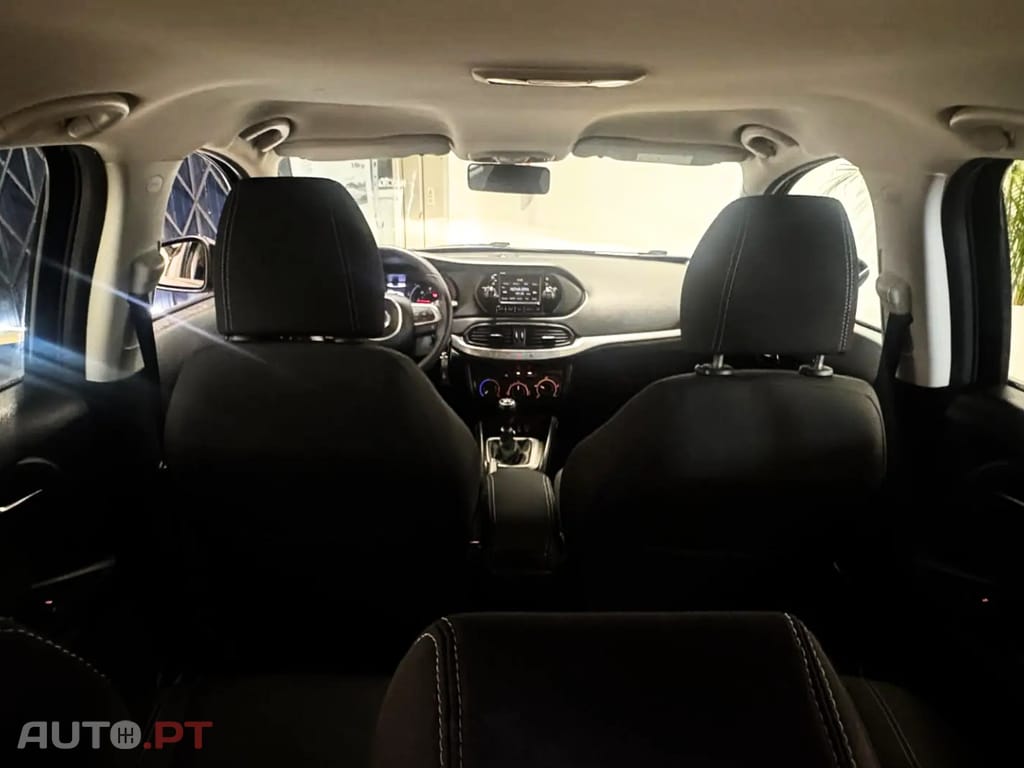 Fiat Tipo 1.6 M-Jet Lounge