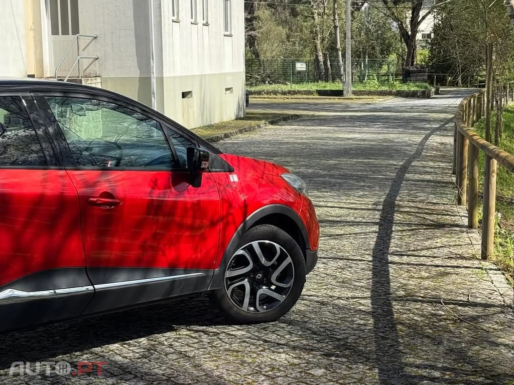 Renault Captur 1.2 TCe Exclusive EDC