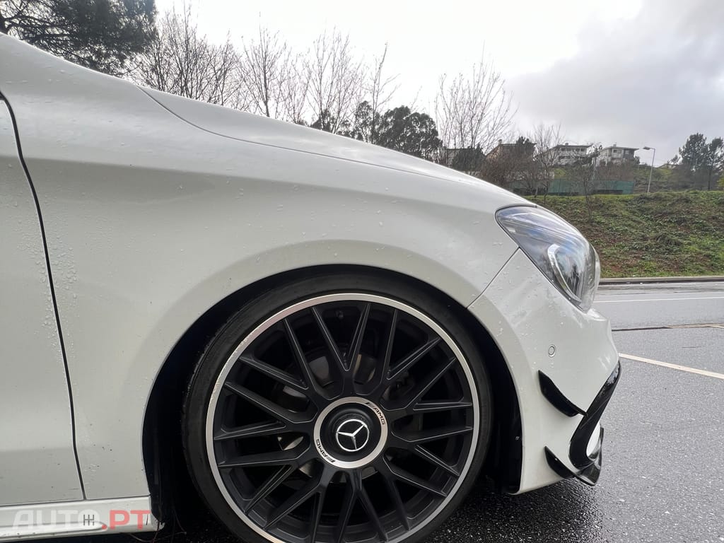 Mercedes-Benz CLA 220 AMG line 2.2