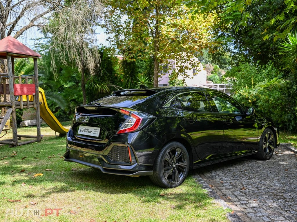 Honda Civic 1.0 i-VTEC Executive