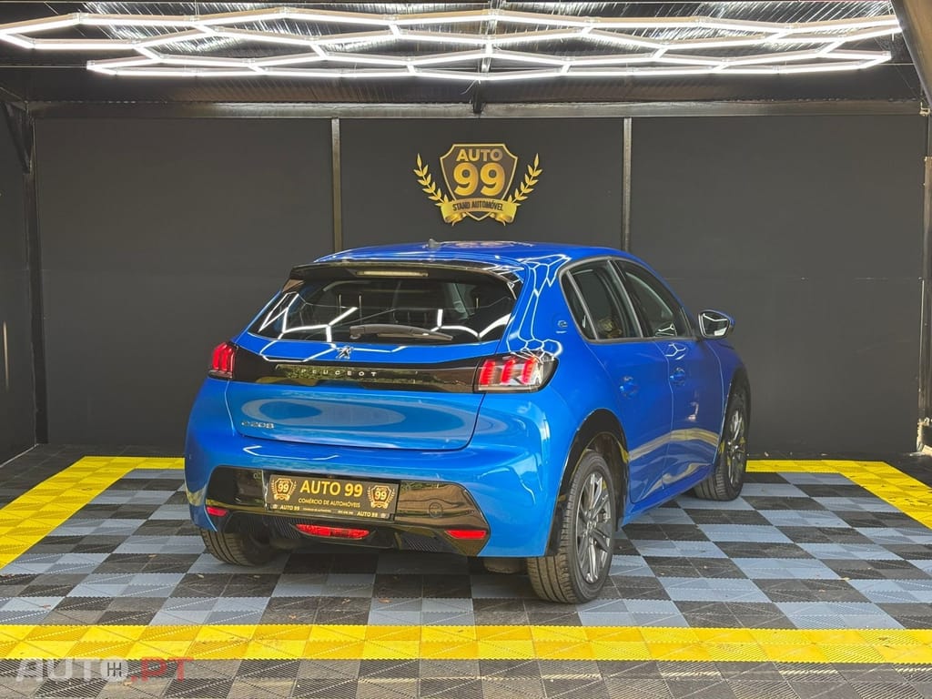 Peugeot E-208 50 kWh Allure