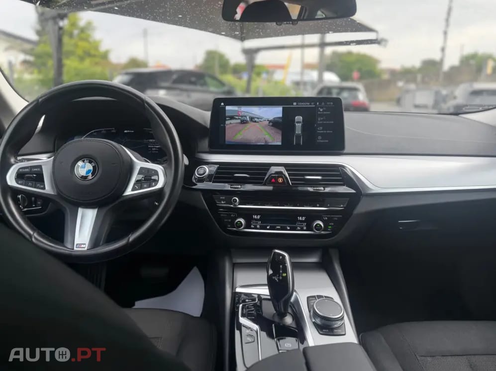 BMW 530 e Pack Desportivo M