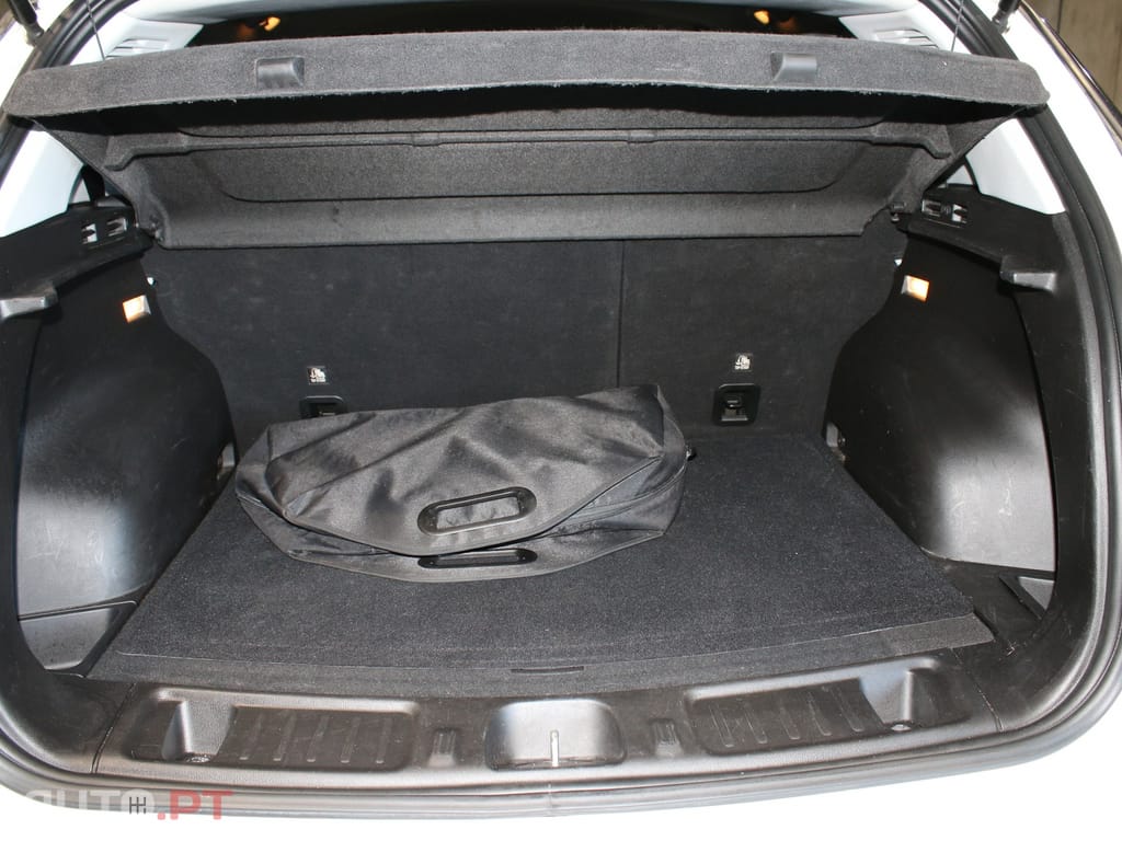 Jeep Compass 1.3 TG 4Xe Trailhawk