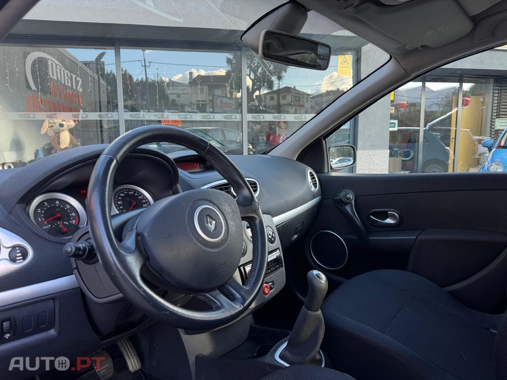 Renault Clio 1.2 16V Confort