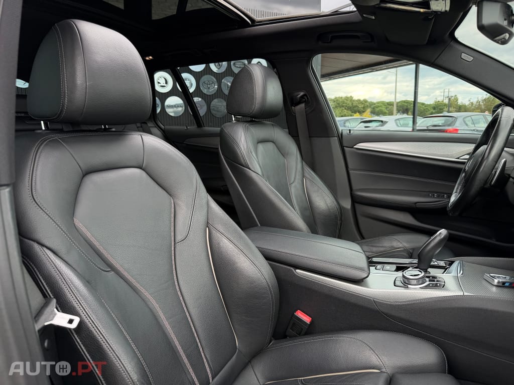 BMW 520 d Pack Desportivo M Auto
