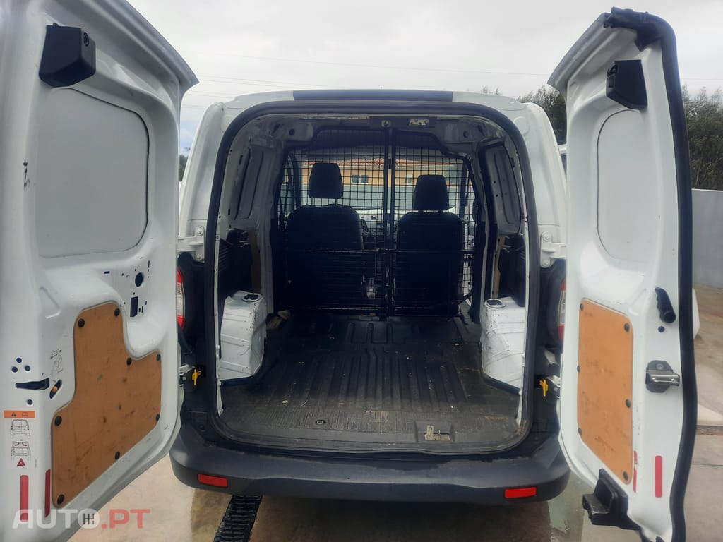 Ford Transit Courier