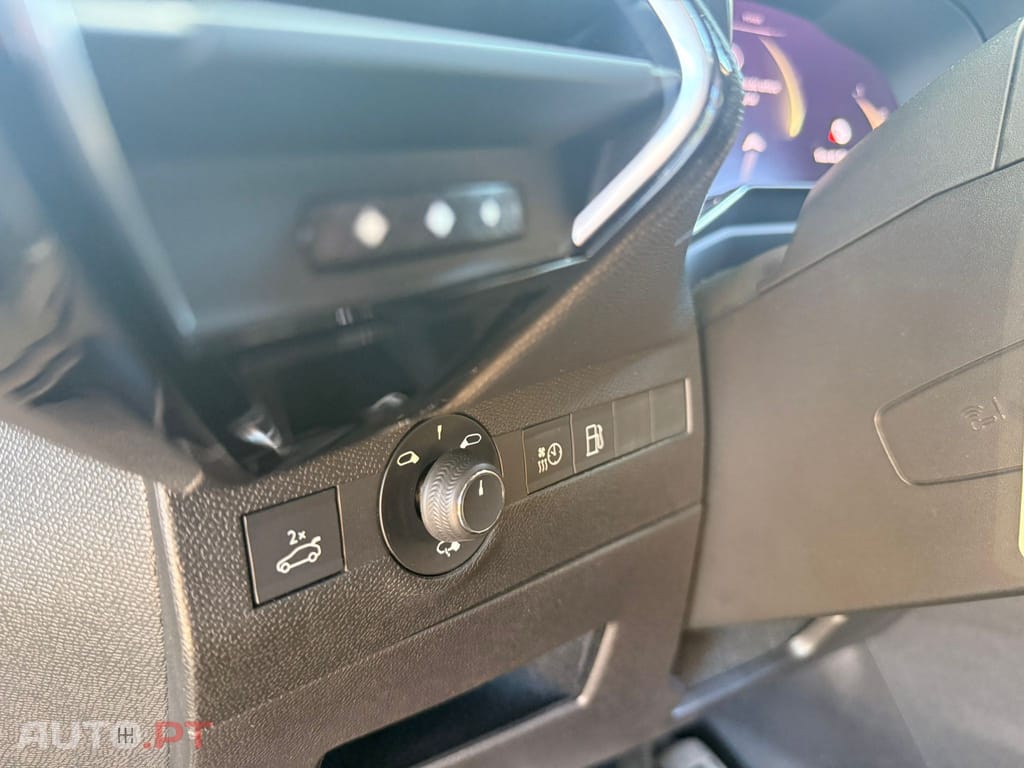 DS DS7 E-Tense Performance Line EAT8