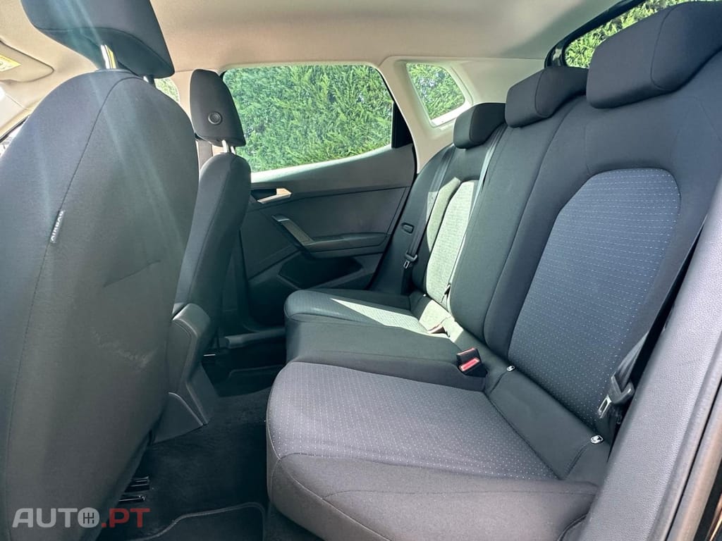 SEAT Arona TSi Move! — fotografia 7