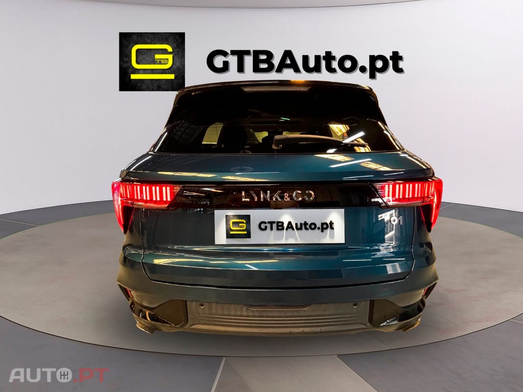 Lynk & Co 01 1.5i Plug-In Hybrid I.V.A DEDUTIVEL